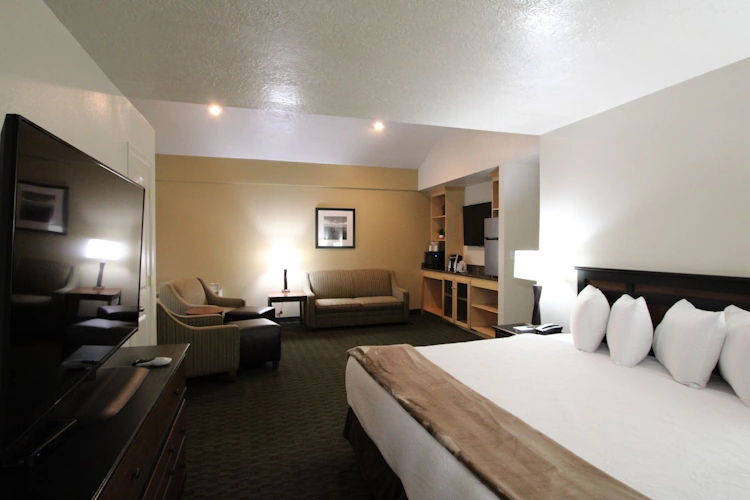 Dinosaur Inn Suites kamer.webp