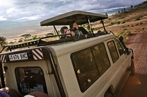 safari voertuig tanzania jenman 002.png