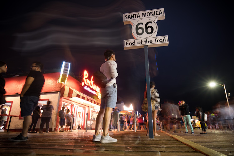 santa monica end of trail route 66.jpg