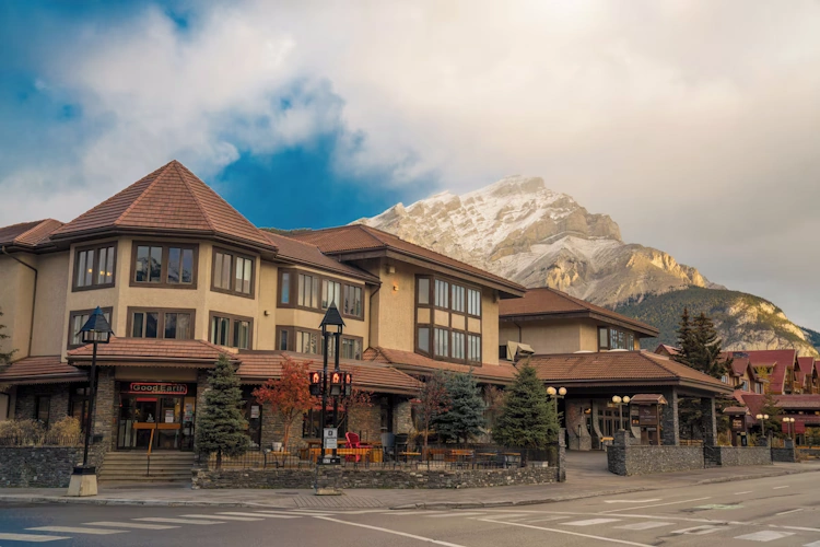 elk + avenue hotel exterieur.webp