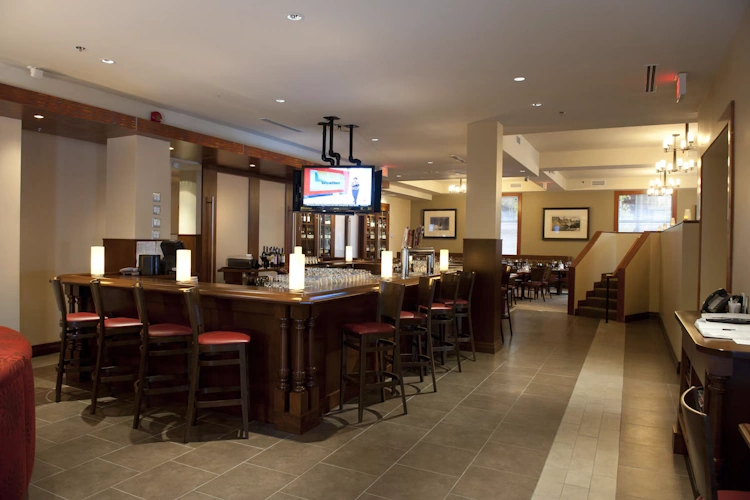 lord elgin hotel bar restaurant.webp