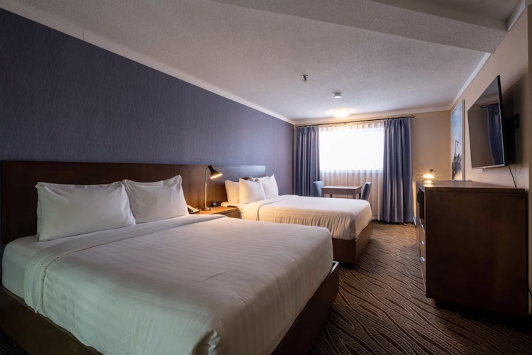 prestige mountain resort rossland kamer 2 bedden.webp