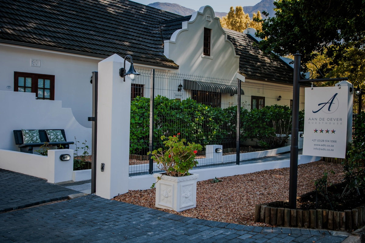 Aan de Oever Guest House welkom.webp