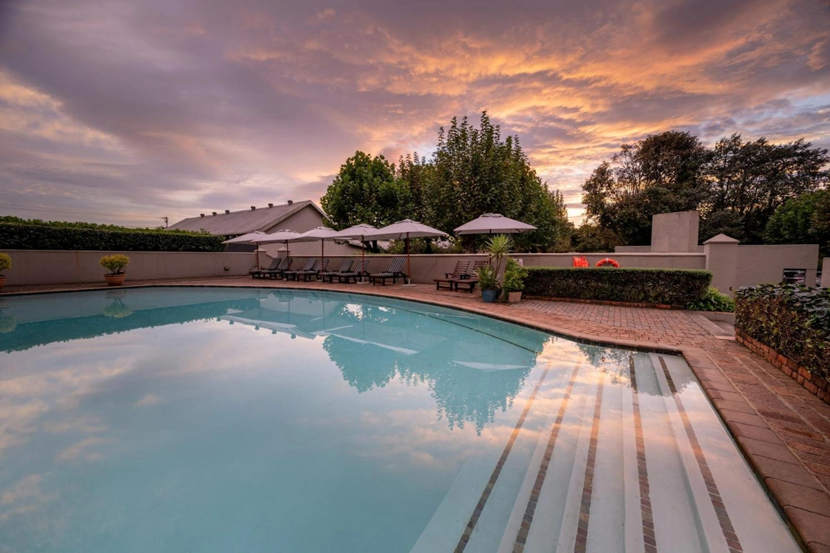 Graskop Hotel zwembad 002.webp