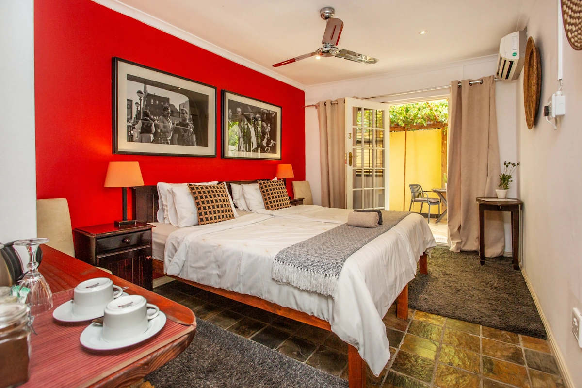 Toms Guest House kamer 003.webp
