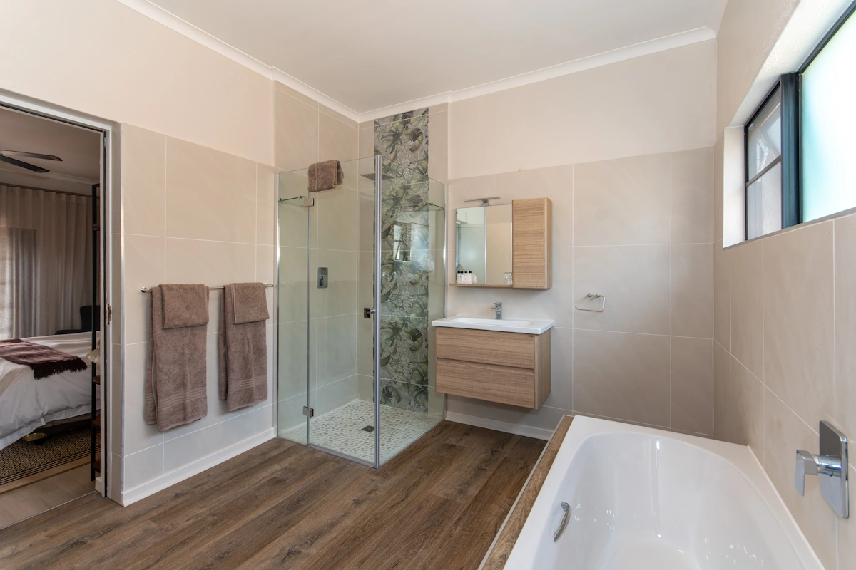 Chestnut Country Lodge badkamer 001.webp
