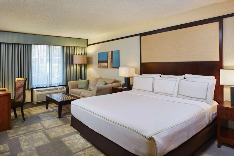 DoubleTree by Hilton Orlando at Sea World kamer.webp