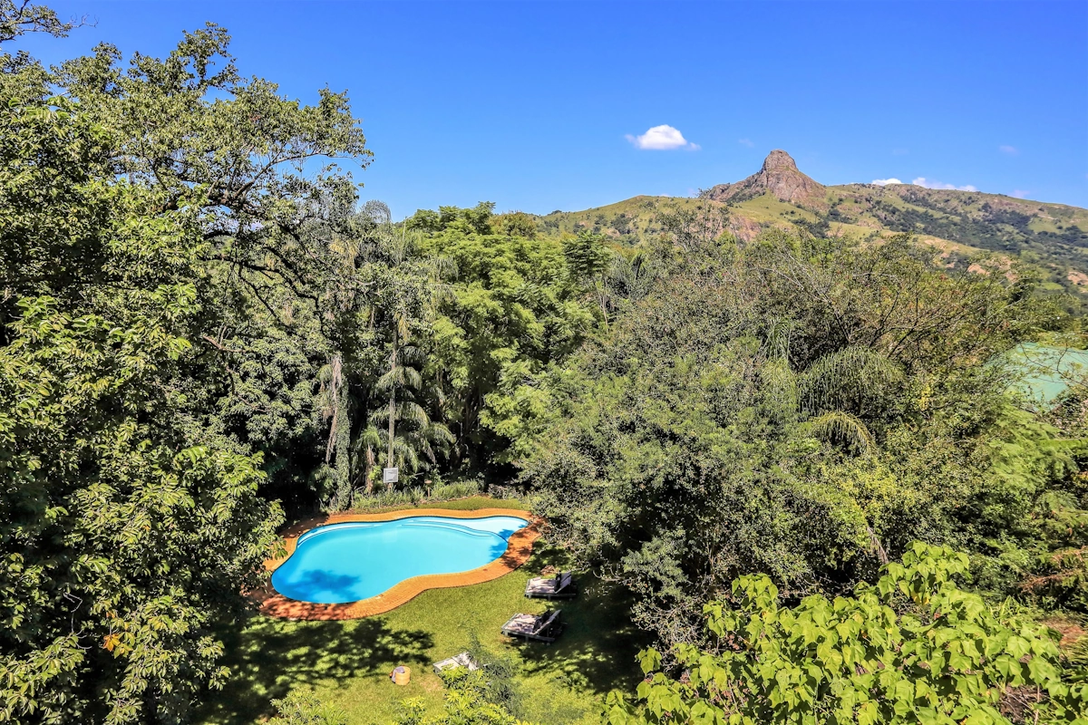 Mantenga Lodge zwembad 001.webp