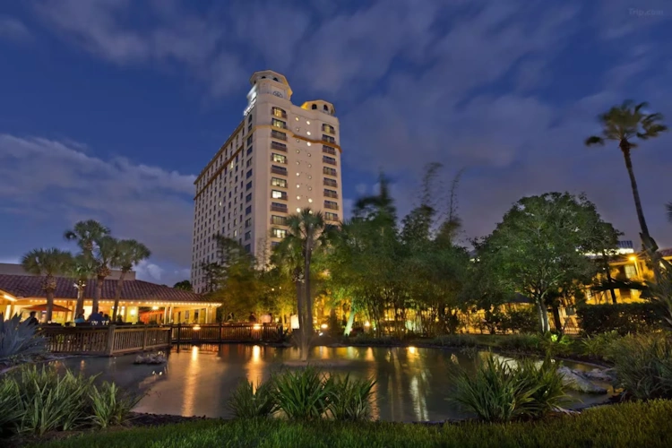 DoubleTree by Hilton Orlando at Sea World buitenkant.webp