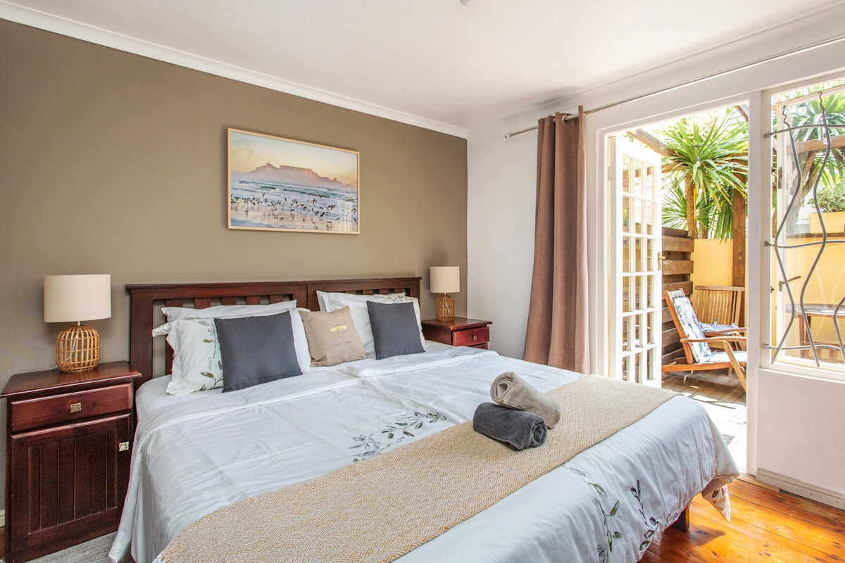 Toms Guest House kamer 002.webp
